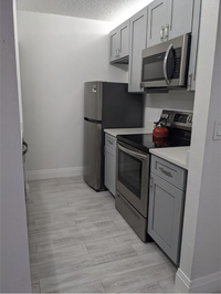 Building Photo - 201 Santa Clara Dr