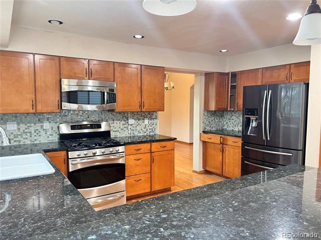 Building Photo - 9937 Spring Hill Ln