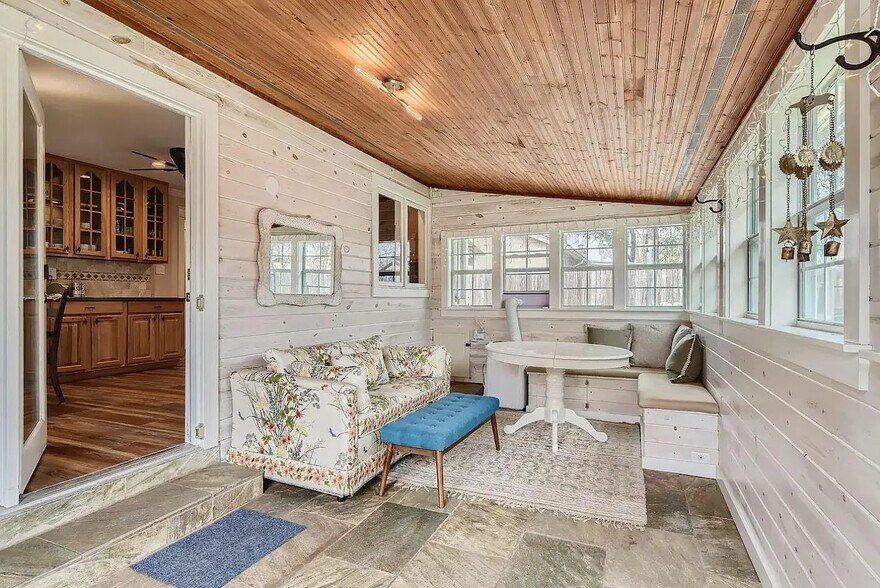 Building Photo - 11519 Fast Horse Dr