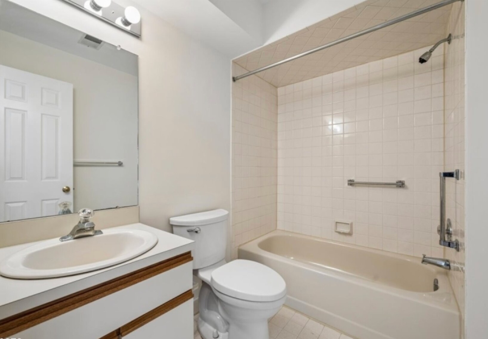 Building Photo - 20 Alexandria Way