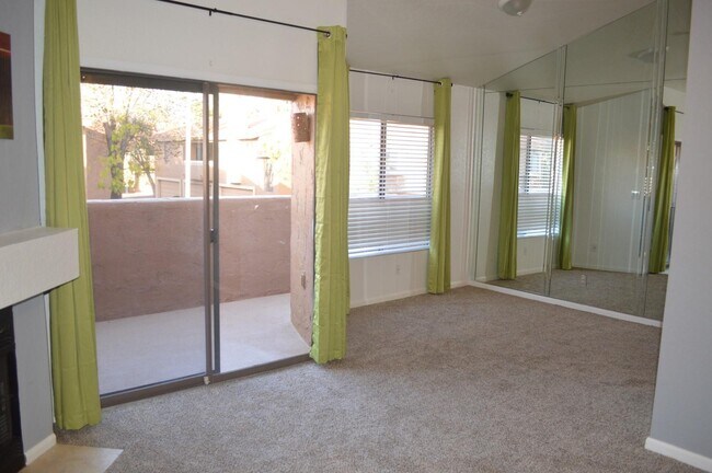 Living area - 5640 E Bell Rd