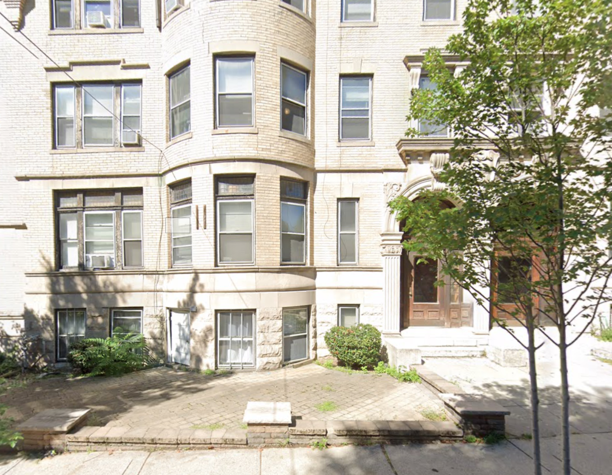 Building Photo - 196 Saint Paul St
