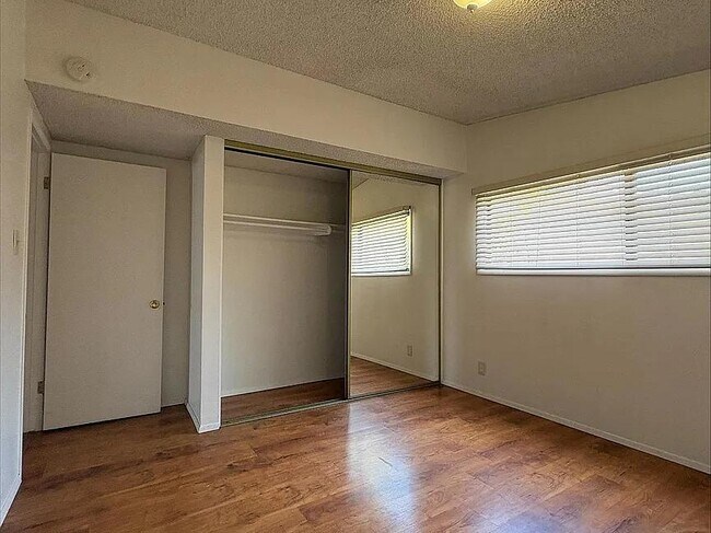Building Photo - 1205 W Cassidy St
