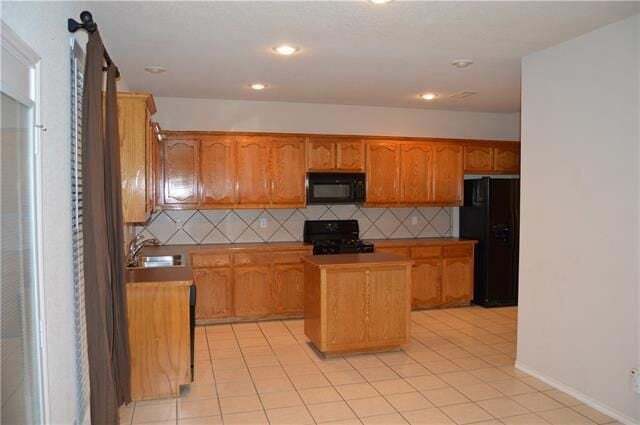 Building Photo - 6100 Horse Trap Dr