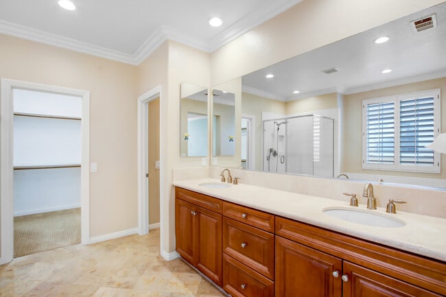 Building Photo - 12689 Mediterranean Dr