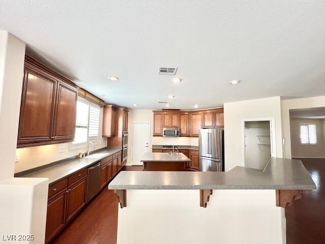 Building Photo - 18 Blue Valley Dr