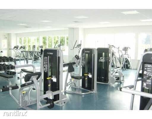 Building Photo - 30 N Summerlin Ave