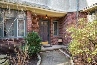 Building Photo - 4 Chauncy Terrace