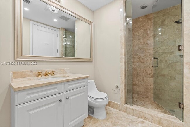 Building Photo - 1425 Brickell Ave