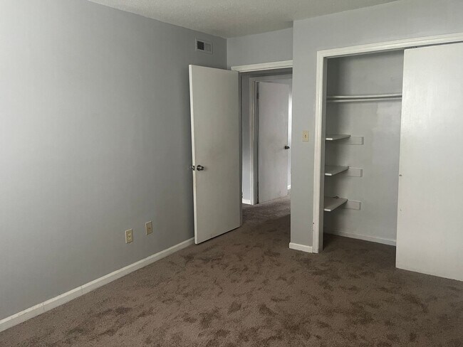 Building Photo - 3 Bed 2.5 Bath Townhome in Charlotte