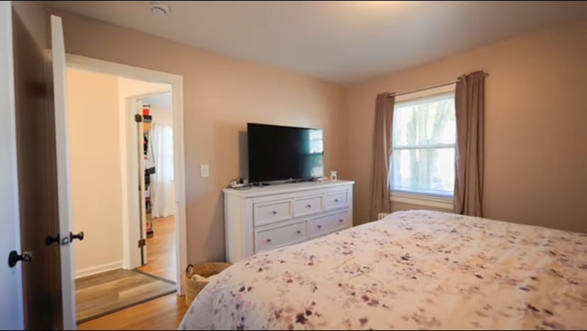 Building Photo - 611 Frost Rd