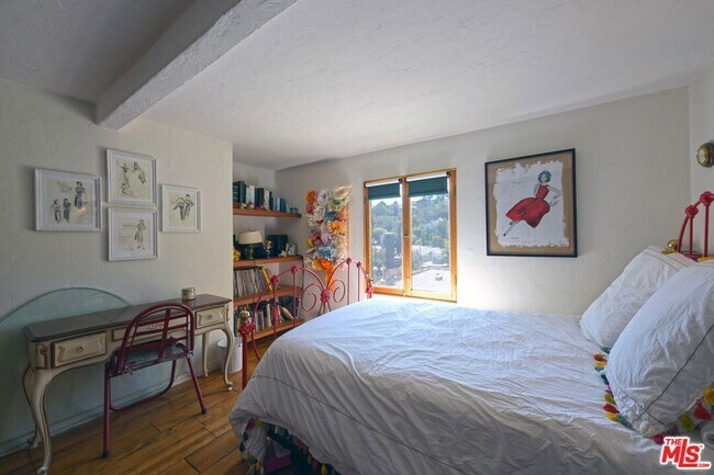 Building Photo - 6855 Los Altos Pl