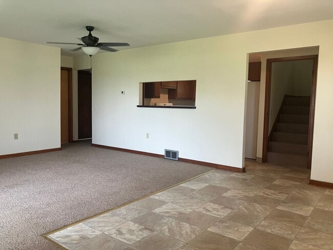 Building Photo - Updated 4 Bedroom, 1 Bathroom Farmhouse