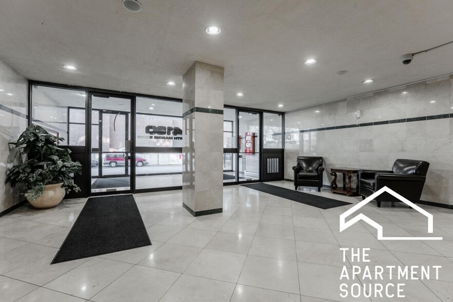 Building Photo - 4180 N Marine Dr