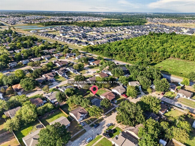 Building Photo - 24114 4 Sixes Ln