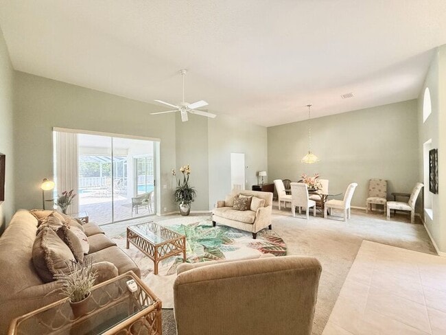 Building Photo - 8724 Ashbury Dr