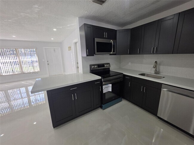 Building Photo - 2141 N 57th Terrace