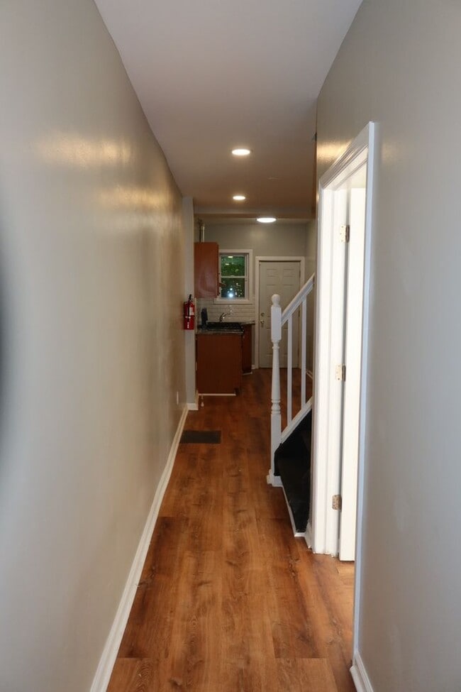 Building Photo - 2-Bedroom Home – Ready for You! ?