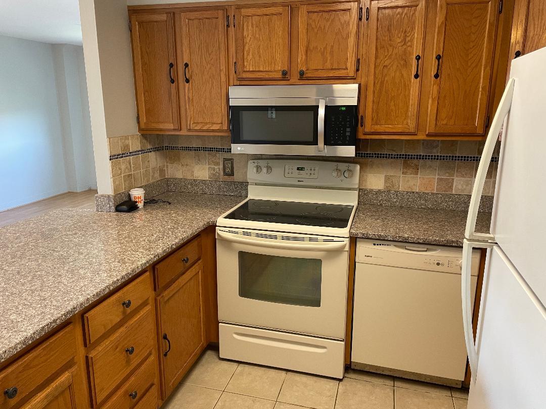 Building Photo - 51 Schuyler Ave