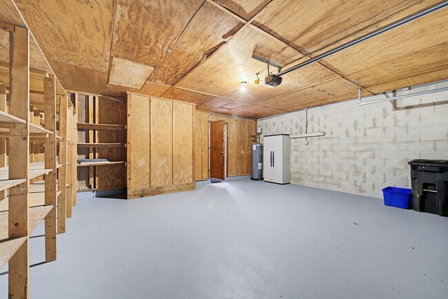 Building Photo - 7 Autumnwood Trail