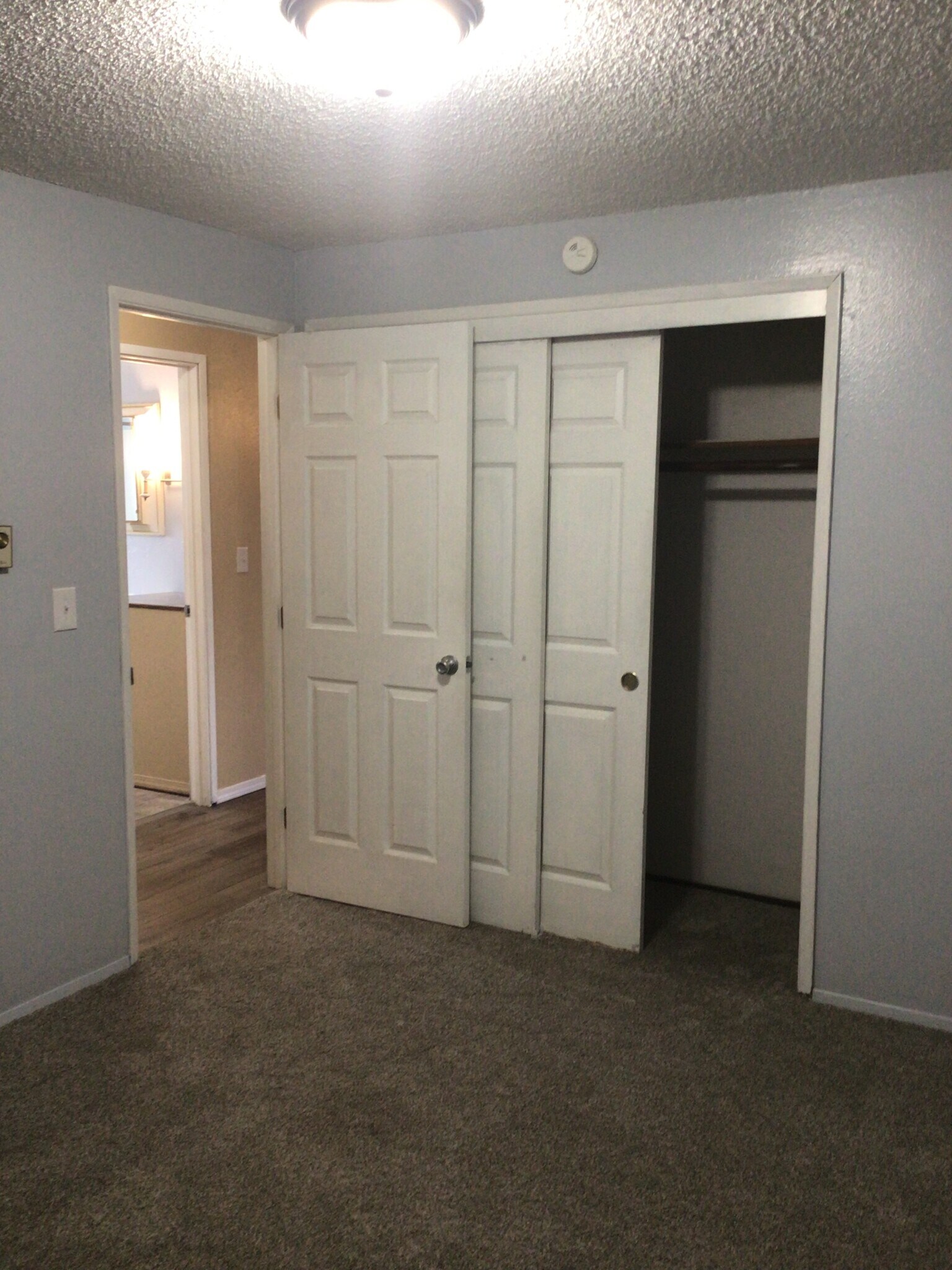 Building Photo - 14821 Washington Ave SW