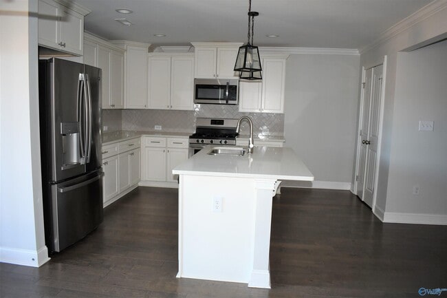Building Photo - 104 Kinglet Wy