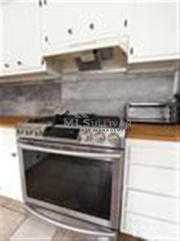 Building Photo - 510 N Greensboro St