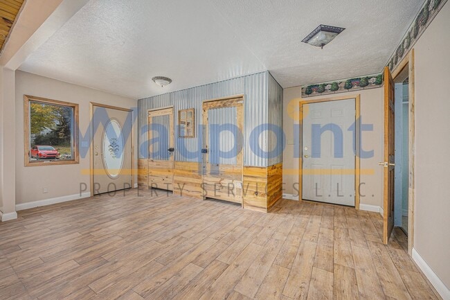 Building Photo - 4340 Brown Rd