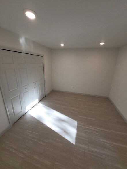 Building Photo - 2417 Castroville Rd