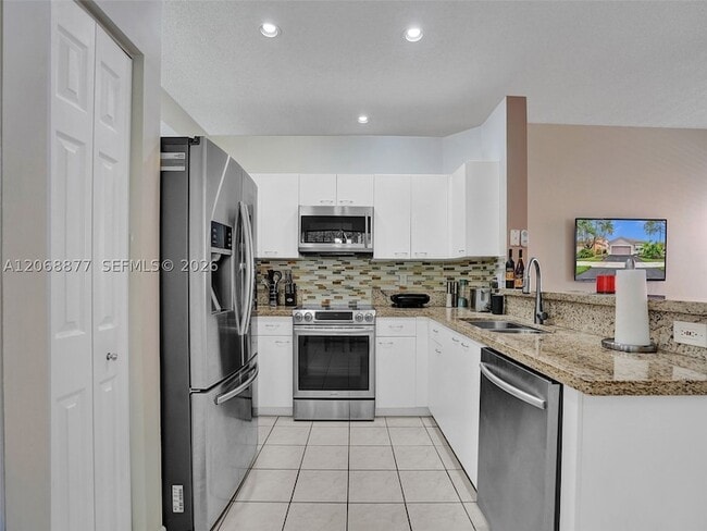 Building Photo - 938 Bluewood Terrace