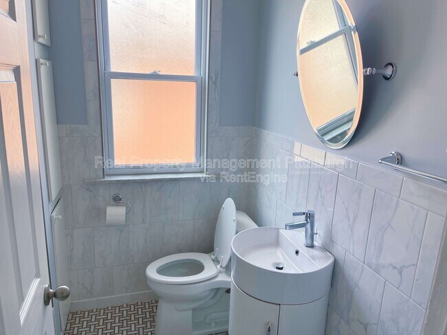 Building Photo - 5738 Melvin St