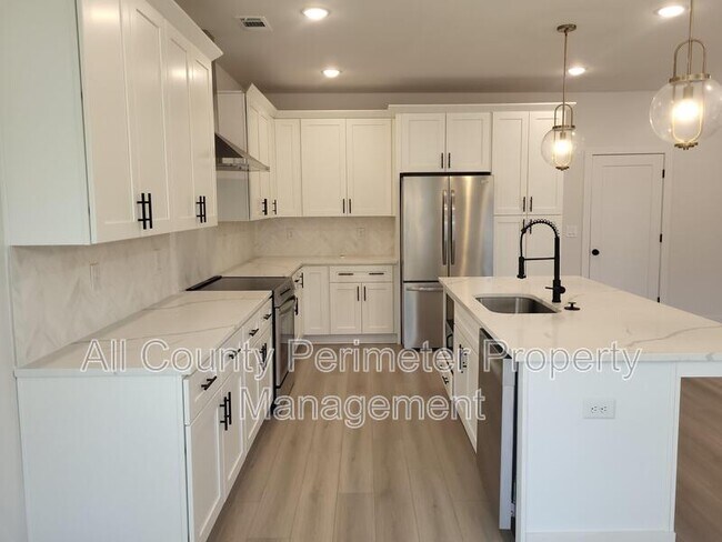 Building Photo - 4401 Sims Rd