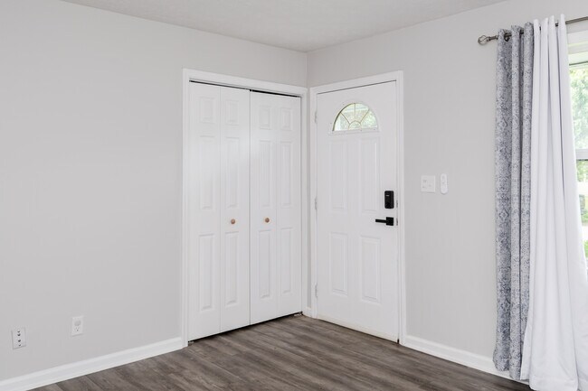 Building Photo - 5347 Haverfield Rd
