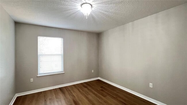 Building Photo - 3840 Ryegrass St