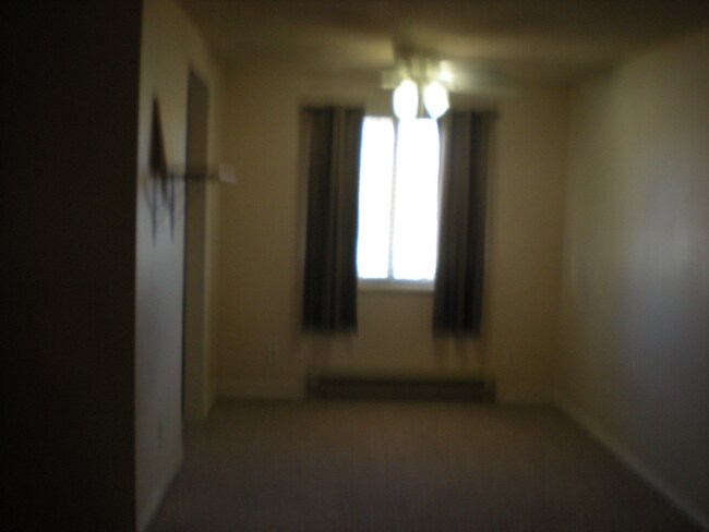 Building Photo - 114 Glenda Dr
