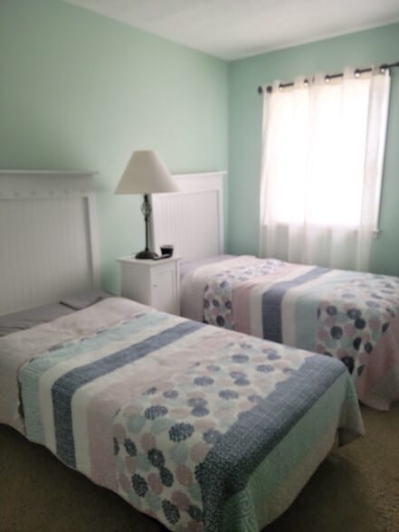 Building Photo - 305 Jasper Dr