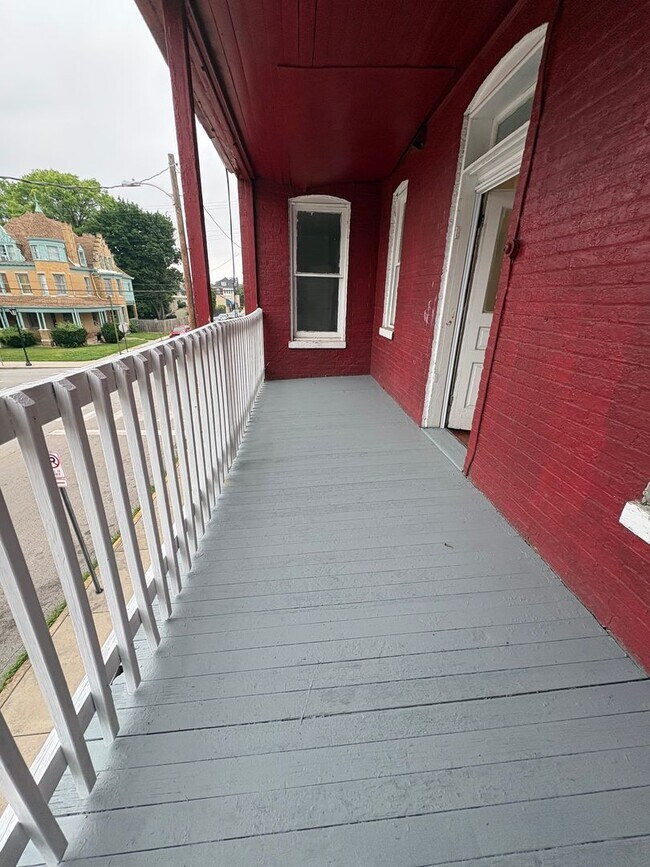 Building Photo - Spacious 2 Bedroom, 2nd Floor Apartment Near York College-York City SD