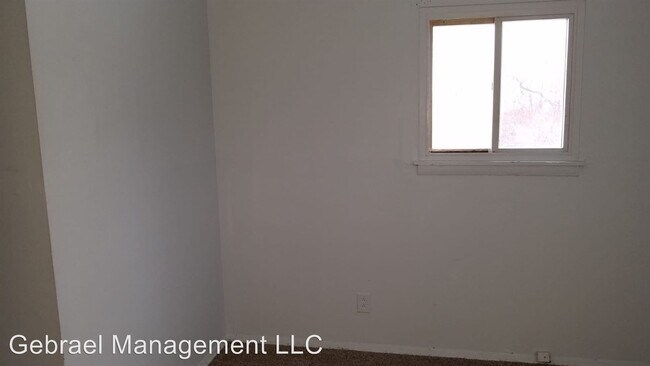 Building Photo - 420 Pingree Ave