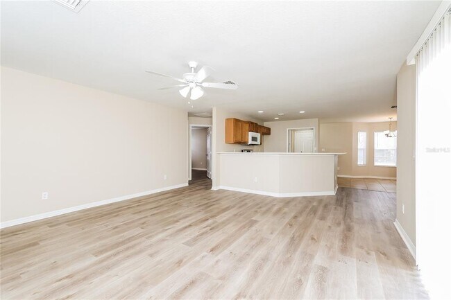 Building Photo - 480 Danube Dr
