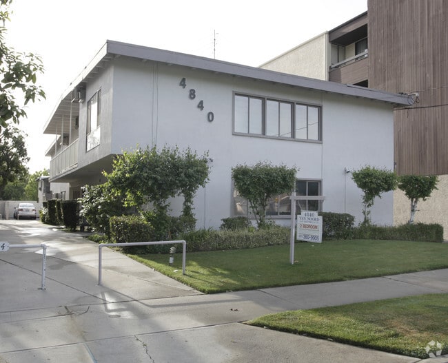Building Photo - 4840 Van Noord Ave