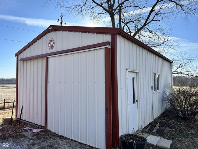 Building Photo - 7986 E Co Rd 975 S