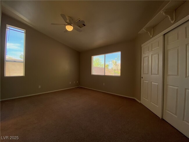 Building Photo - 9848 Double Rock Dr