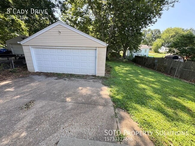 Building Photo - 8 Cady Dr