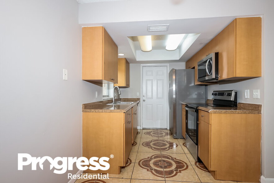 Building Photo - 1162 Fernlea Dr
