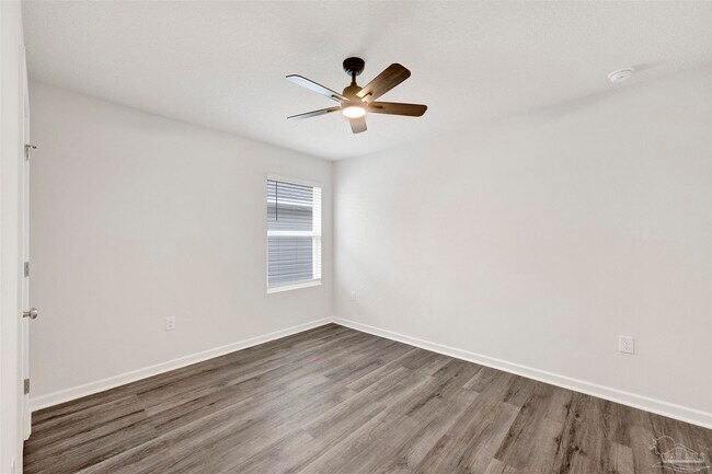 Building Photo - 6304 Firefly Dr