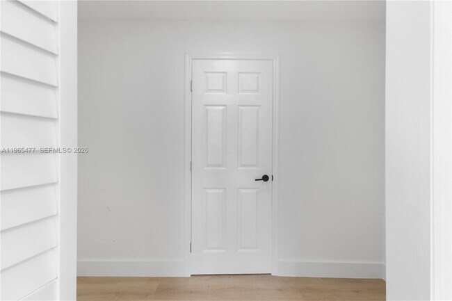 Building Photo - 1918 Taft St