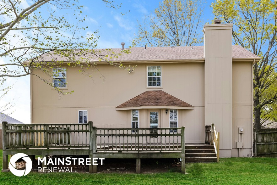 Building Photo - 421 Hithergreen Dr