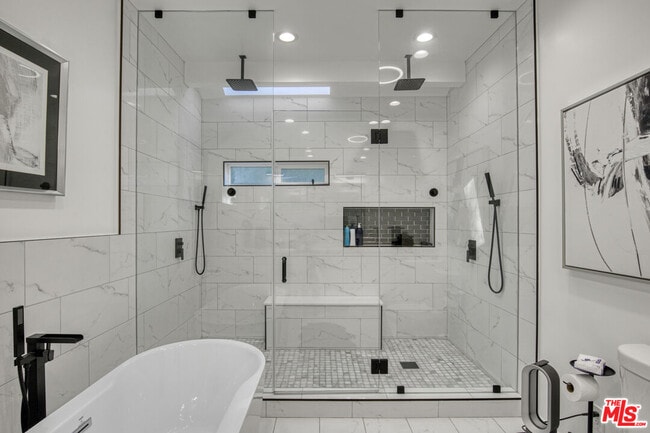Building Photo - 4110 Vanetta Pl