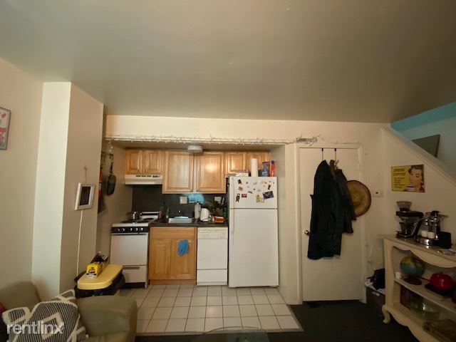 Building Photo - 330 Bainbridge St