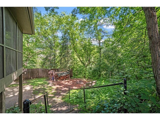 Building Photo - 17711 Creek Ridge Pass
